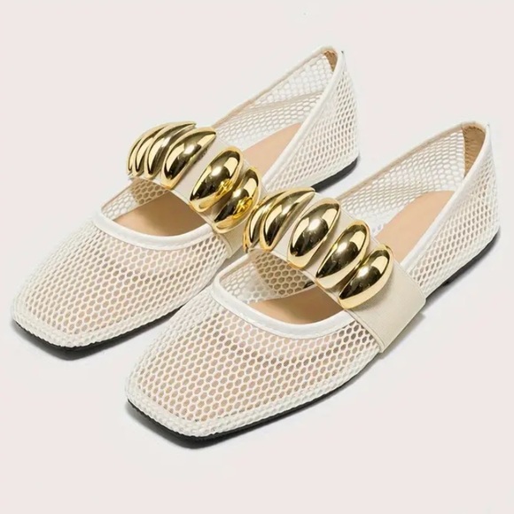 New Fishnet Mesh Ballet Flats Gold Metallic Buckle NWT White Slip On Square Toe - Picture 7 of 8